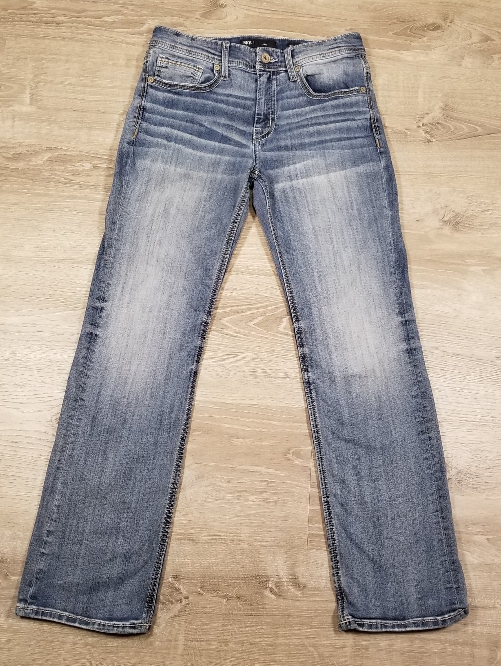BKE Jake Bootcut, Midwash Jeans. 18.5" Leg Opening